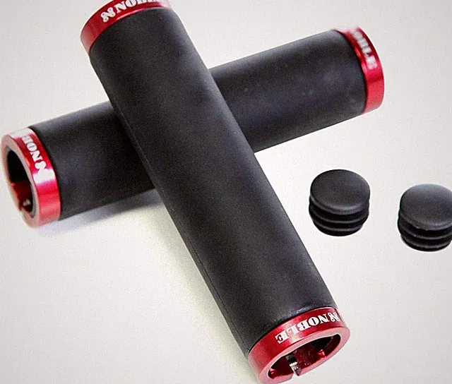 ATV Lock On Grips | MTB Lock-On Handlebar Grips - Red and Black