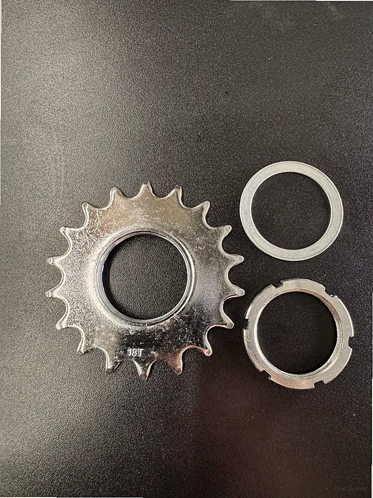 NEW! BICYCLE SINGLE SPEED STEEL COG & LOCK RING TRACK FIX 18T X 1/8 IN CHROME.